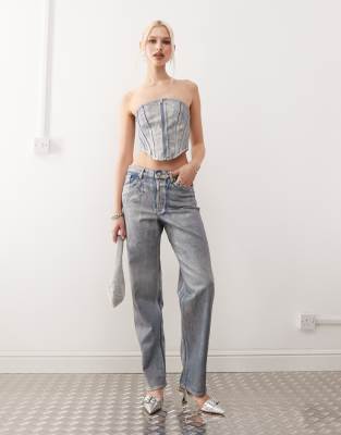 Monki - Aimo - Jeans in holografischer Waschung mit geradem Bein, Kombiteil-Blau