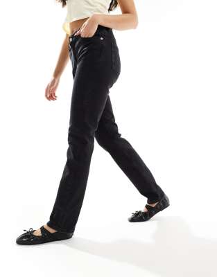 Monki – Ako – Svarta, tvättade jeans med raka ben och stretch - view 1