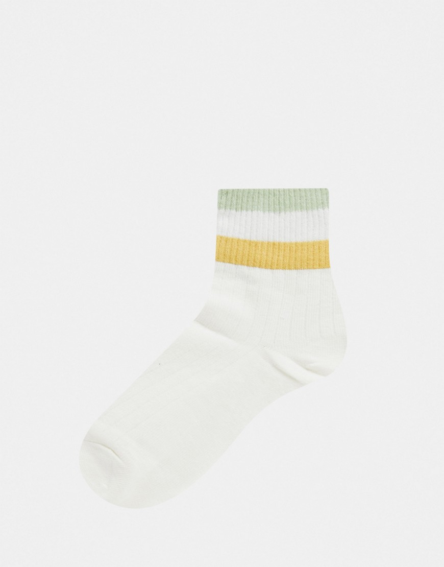 Monki - Alda - Veelkleurig gestreepte sokken van biologisch katoen in groen-Wit