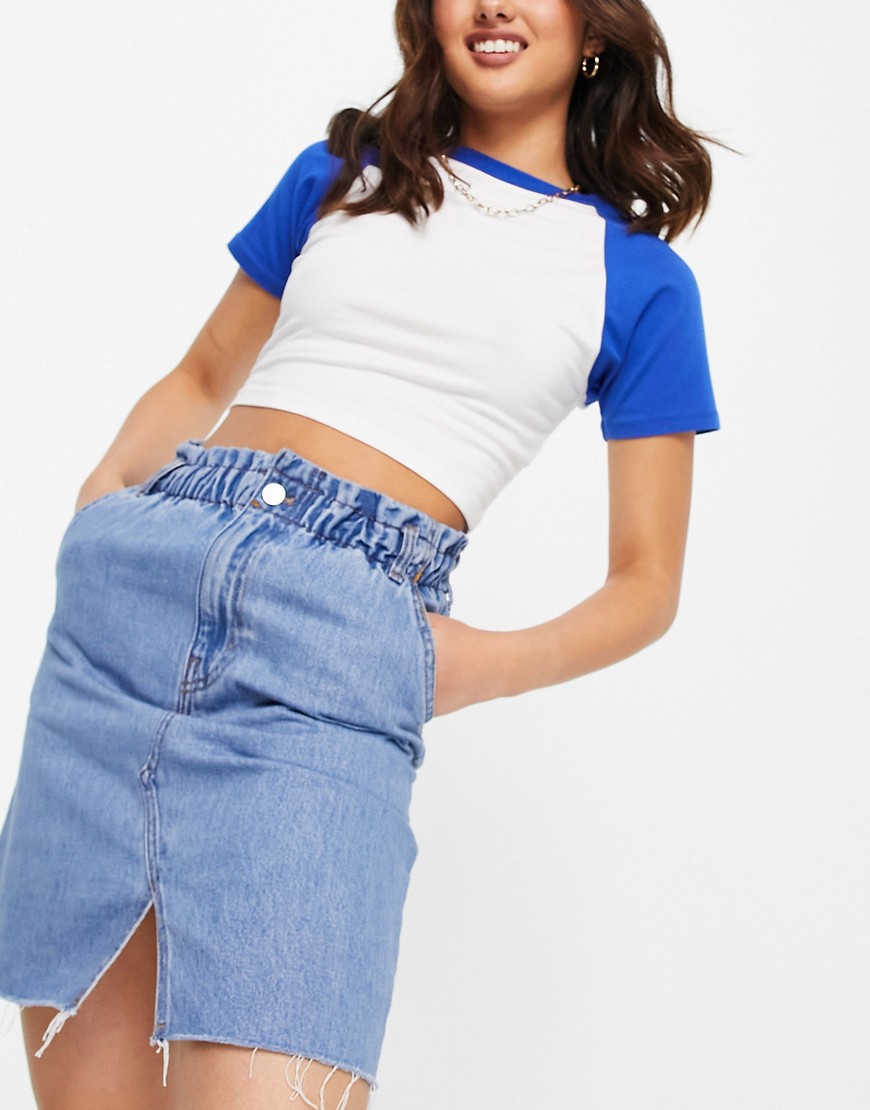 Gonna Blu donna Monki - Annie - Minigonna di jeans in misto cotone organico lavaggio medio-Blu