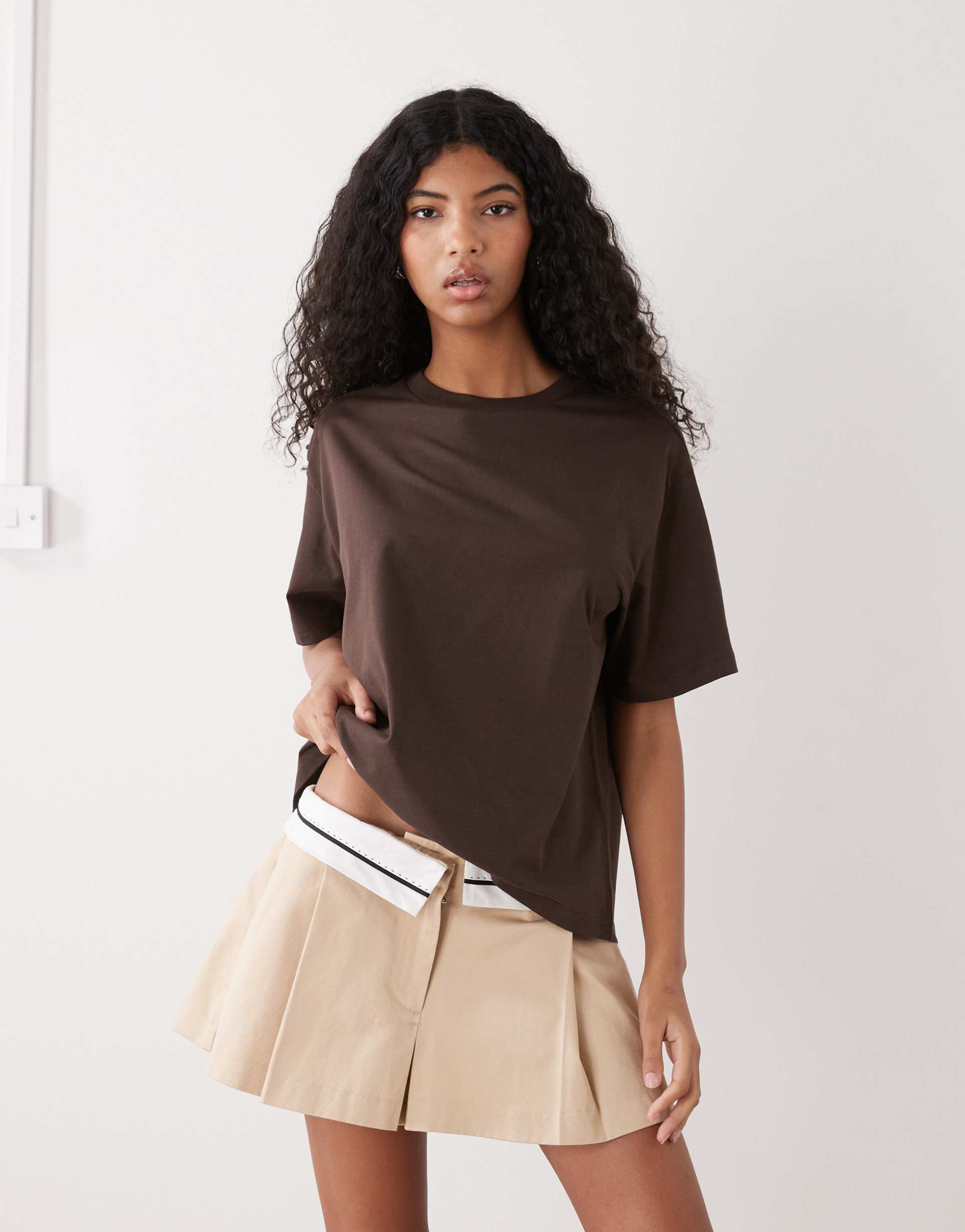 monki ash boxy tee in chocolate