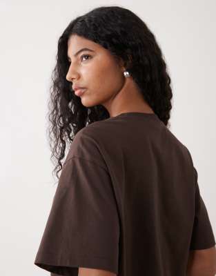 Monki Ash Boxy Tee In Brown