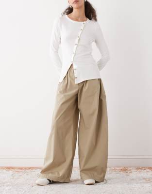 Monki Balloon Leg Pants In White