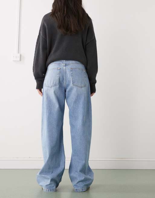 Monki – Barrel Leg Jeans in verwaschenem Mittelblau, 3 von 5