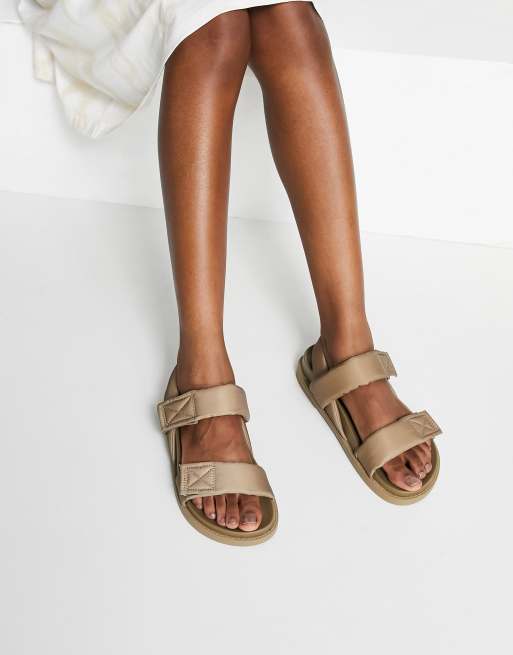 Monki Bebe Gepolsterte Dad Sandalen In Taupe Asos
