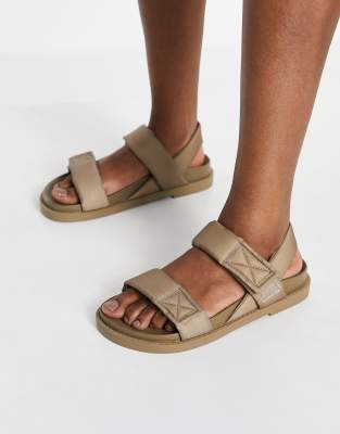 Monki Bebe padded dad sandals in taupe-Neutral