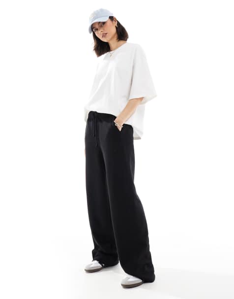 Monki – Biały pudełkowy T-shirt - view 1