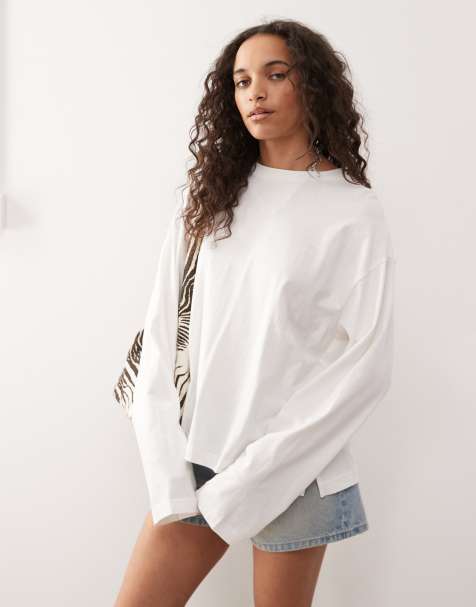 Monki – Biały T-shirt oversize z długimi rękawami i rozcięciami po bokach - view 1