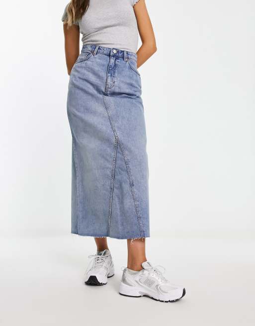 Monki – Blå midaxikjol i denim med råskuren fåll
