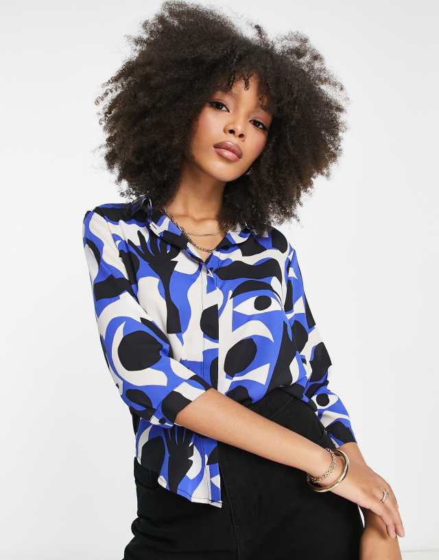 Monki blouse in blue and black body print