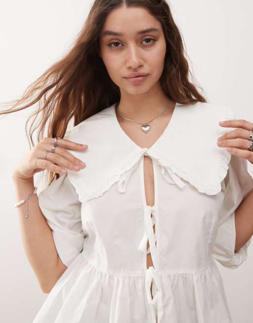 Monki - Blusa a maniche lunghe bianca con colletto con volant e peplo, 4 di 4