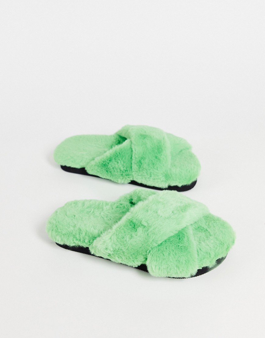 Monki borg fleece slippers in green - MGREEN