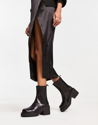Monki boot with  chunky sole in black  - ASOS Price Checker