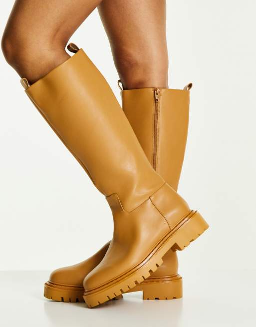 Monki – Brązowe płaskie botki do kolan na grubej podeszwie – BROWN