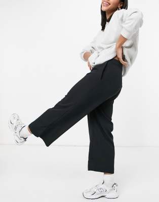 Monki - Broek met wijde pijpen in zwart | ASOS