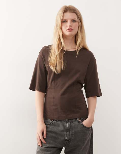 Monki – Brun t-shirt med indragen midja - view 1