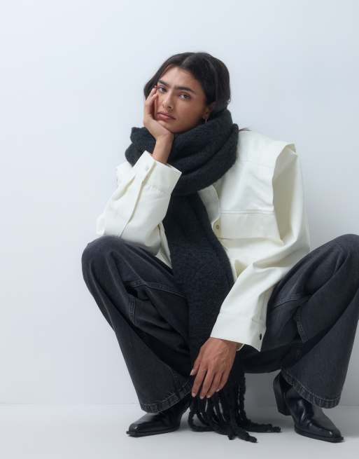 Monki bufanda manta extragrande gruesa en negro, 3 de 3