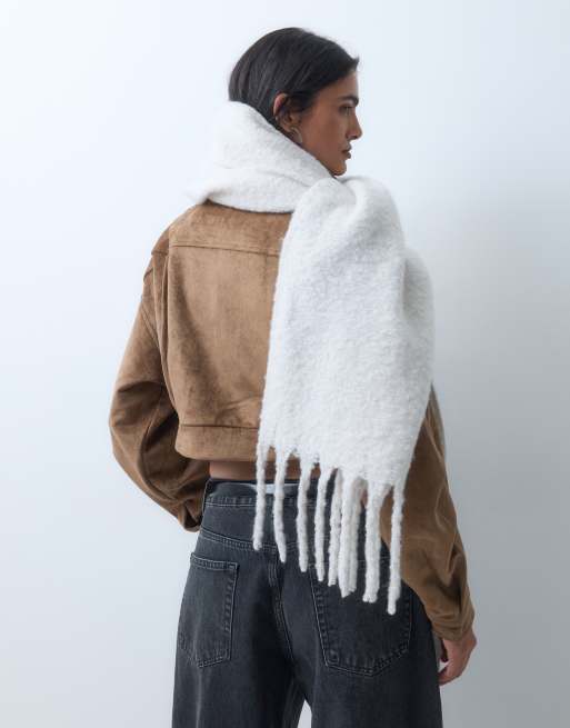 Monki bufanda oversize gruesa estilo manta en crema, 3 de 3