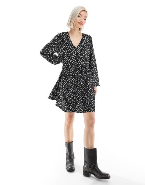 Monki button through mini dress in mono ditsy print - view 1