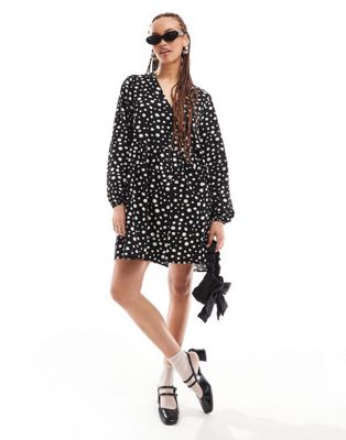 Monki button through mini skater dress in black and white spot print-Multi