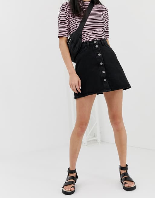 Black button deals up skirt