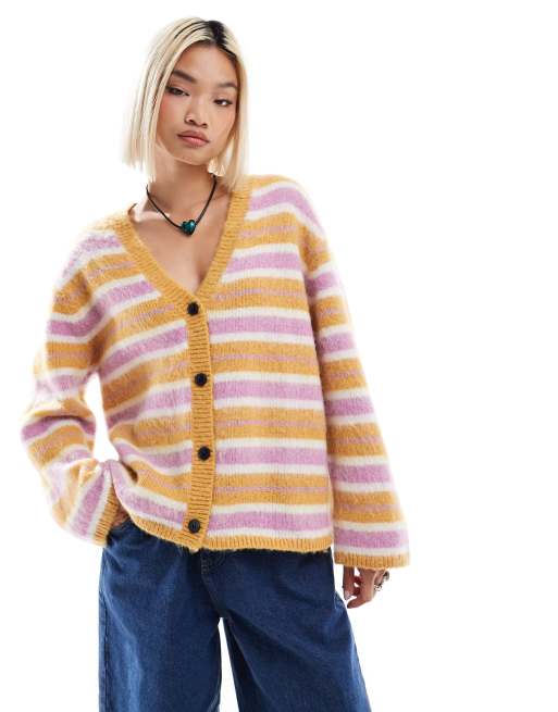 Monki - Cardigan in maglia soffice rosa e beige a righe con scollo a V
