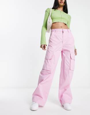 Monki - Cargohose in Rosa