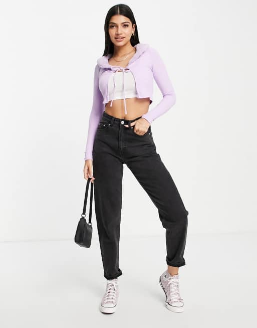 Monki – Casja – Ljuslila ribbad kofta med fuskpälskrage - LILAC, 4 av 4
