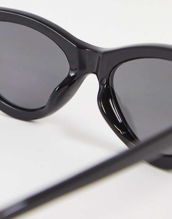 https://images.asos-media.com/products/monki-cat-eye-sunglasses-in-black/202669609-3?$n_550w$&wid=550&fit=constrain