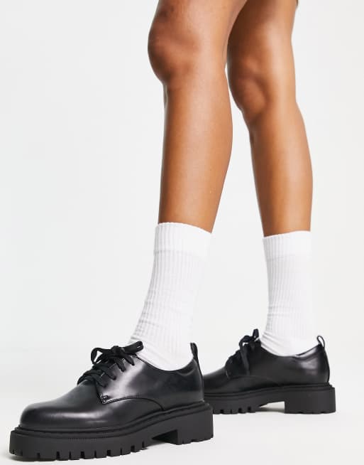 Monki Chaussures a lacets et semelle crantee