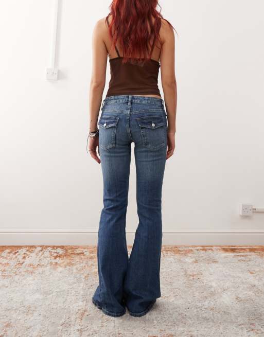 Monki Cheri low waist wide flare jeans with pockets in mid blue wash, 2 of 5