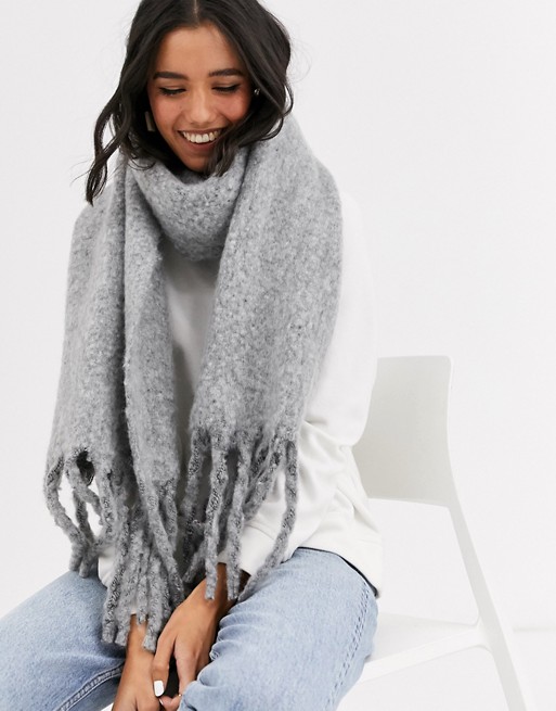 Monki chunky scarf in light grey