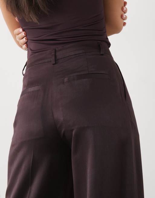 Monki – Ciemnobrązowe eleganckie satynowe spodnie z szerokimi nogawkami, 5 z 5