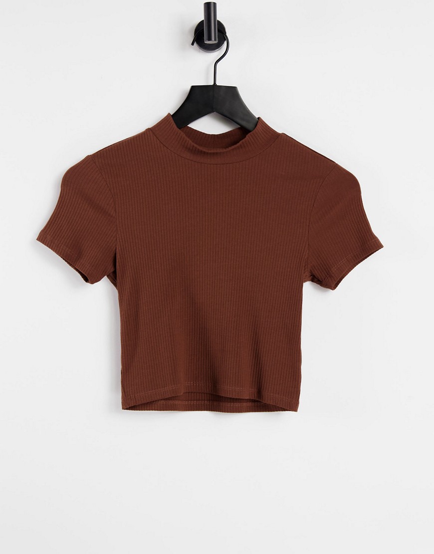 Monki - Cima - T-shirt in cotone organico marrone