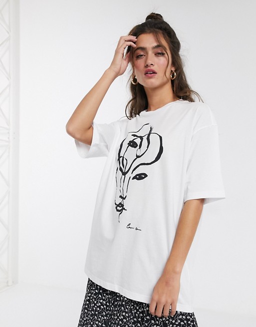 Monki Cissi abstract face print t-shirt in white