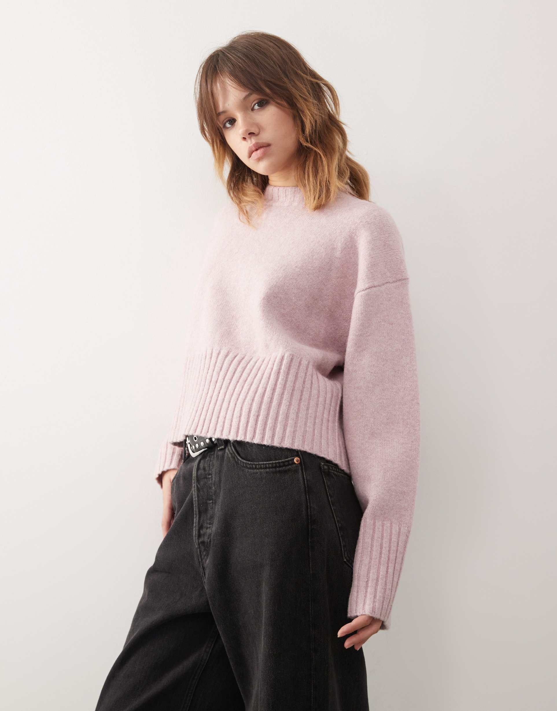 monki crew neck knit sweater in dusty pink