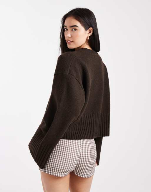 Monki crew neck knitted jumper with ribbed cuffs and hem detail in dark chocolate brown, 3 of 4