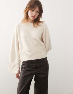 Monki crew neck knitted jumper with ribbed cuffs and hem detail in white
