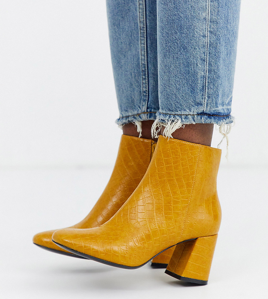 Monki croc print ankle boots in mustard-Yellow