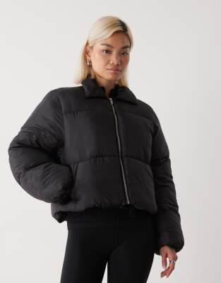 Monki Cropped Puffer Jacket With Collar Detail In Black