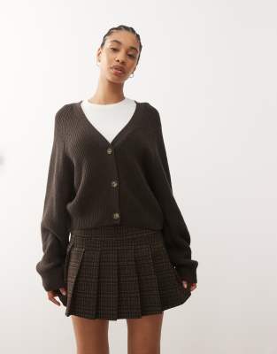 Monki - Cropped-Strickjacke in Anthrazit-Grau