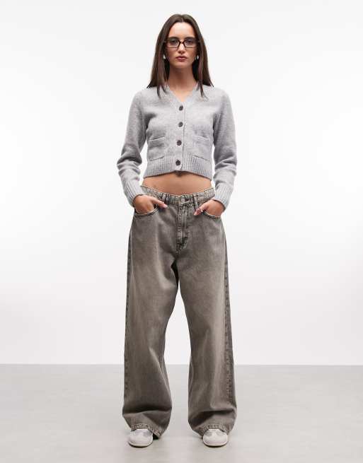 Monki – Cropped-Strickjacke in meliertem Grau mit Taschen, 2 von 4