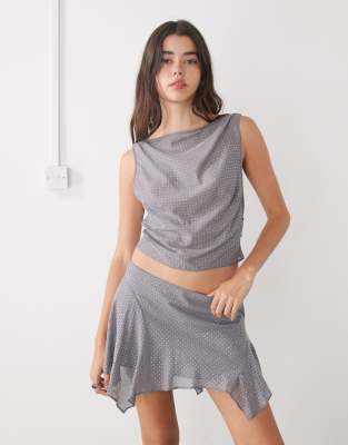 Monki - Cropped Tanktop in Dunkelgrau mit U-Boot-Ausschnitt und Strassbesatz, Kombiteil