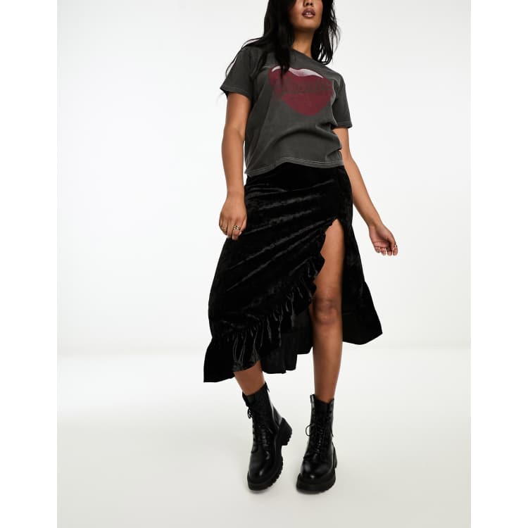 Zara black 2024 velvet ruffle skirt