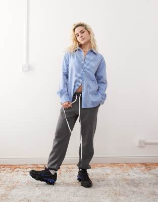 Monki Cuffed Sweatpants In Washed Black