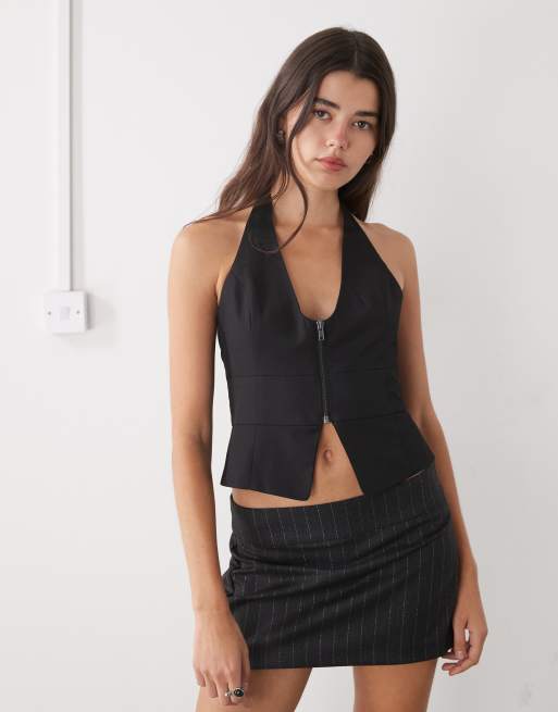 Monki – Czarna kamizelka z dekoltem typu halter, odkrytymi plecami i zapięciem na zamek z przodu