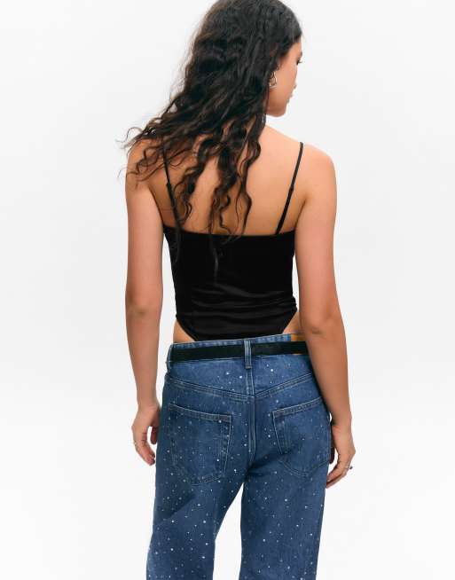 Monki – Czarne dopasowane body ze stretchem na cienkich ramiączkach, 3 z 3