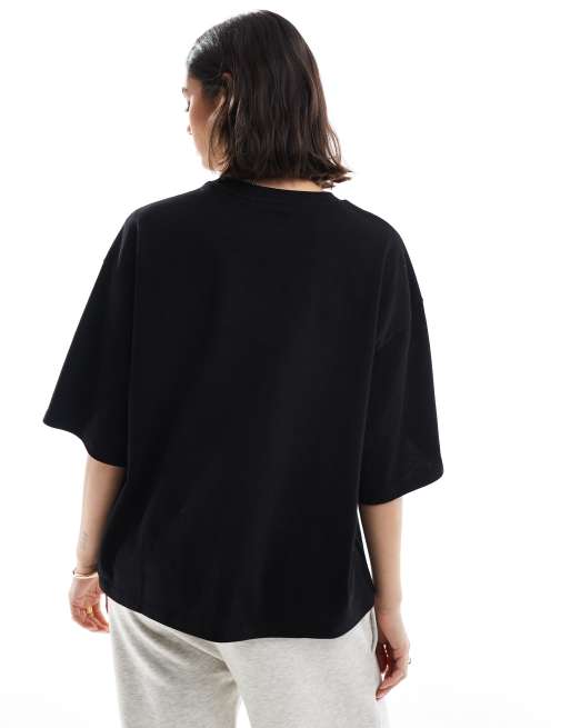 Monki – Czarny pudełkowy T-shirt, 2 z 4