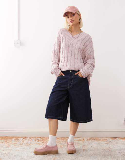 Monki – Dicker Oversize-Strickpullover in Hellrosa mit V