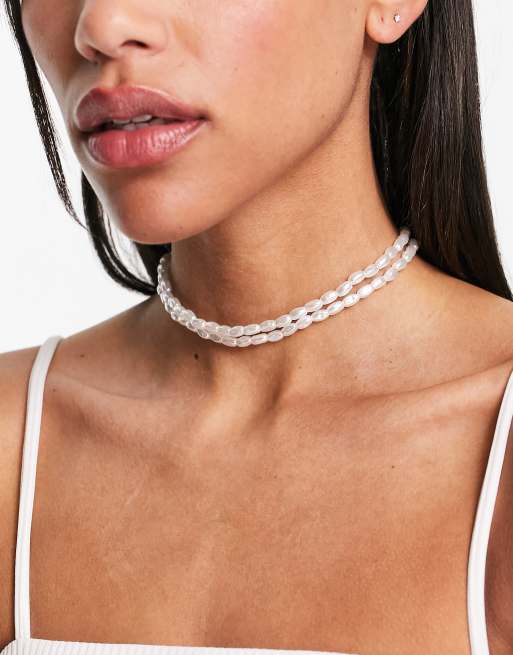 Monki – Dwuwarstwowy choker w odcieniu srebra z perełkami